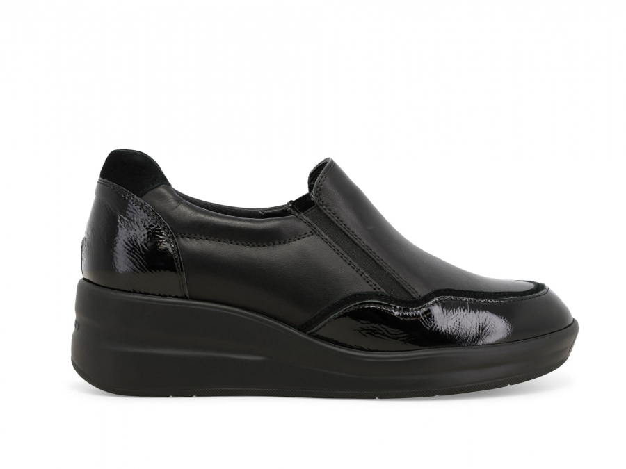 Sneakers donna in vernice e camoscio nero r25641z