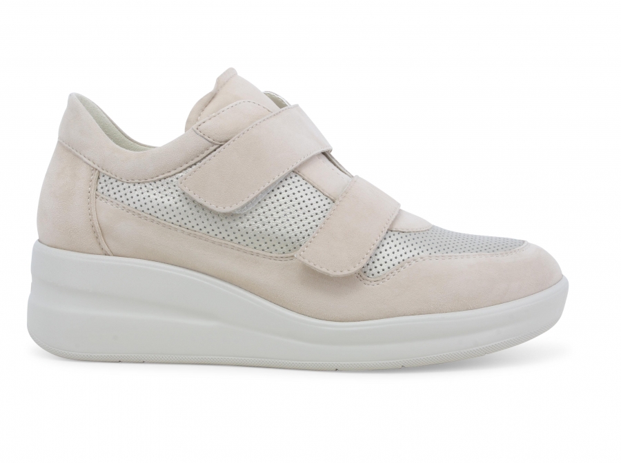 Sneakers donna in camoscio beige kiss r20249z