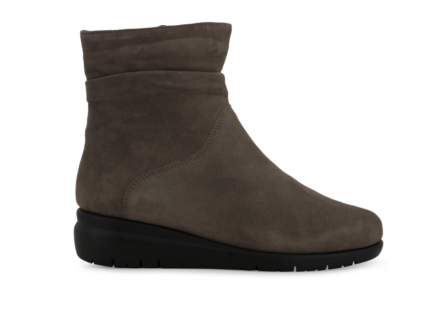 Stivaletto donna in camoscio taope k55237z