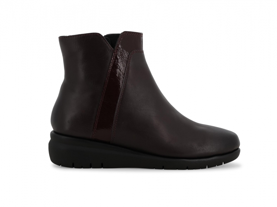 Stivaletto donna in pelle e vernice bordo k55236z