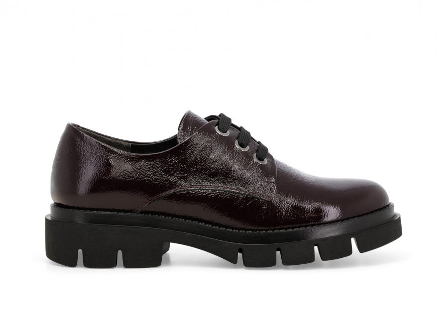 Mocassini donna in vernice allacciato bordo r45425