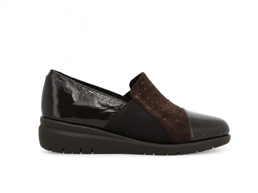 Mocassino donna in vernice e camoscio marrone k55239z