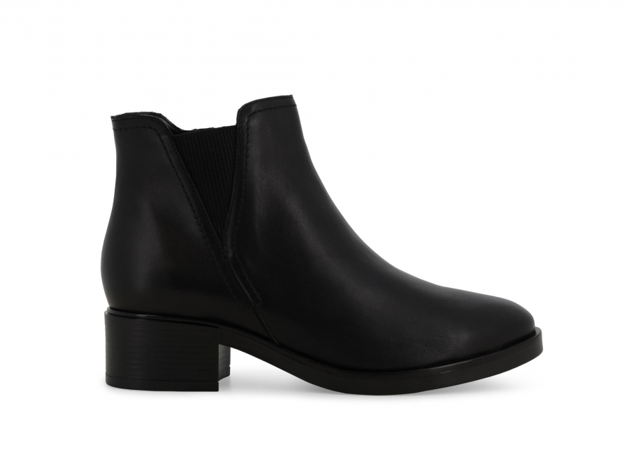 Stivaletto donna in morbida pelle nero k91863z